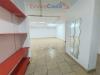 Locale commerciale in vendita a Porto Recanati in galvani 6 - 06, guardaroba