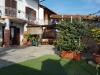 Casa indipendente in vendita con giardino a Chivasso in via mandolini - 03, CORTILE