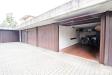 Magazzino in vendita con box a Osio Sotto in corso italia 14 - 10, Garage