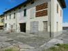 Casa indipendente in vendita con giardino a Lucca in via della chiesa xxi 145 - est - 02, Ampio fabbricato fronte strada con parcheggio