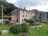 Casa indipendente in vendita con giardino a Lucca in madonna dell'acqua - ovest - 06, Vista dell'intero complesso in pietra