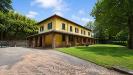 Villa in vendita a Capannori in via di tiglio 33 - est - 05, vendesi villa moderna con piscina lucca ChatGPT Im