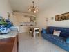 Appartamento bilocale in vendita con terrazzo a Borghetto Santo Spirito in via per pineland 26 - 06, sala