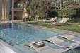 Villa in vendita con giardino a Peschiera del Garda - 09, Giardino con piscina.jpg