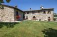Rustico in vendita con giardino a Todi - 10, Affascinante Casale con Agriturismo, Piscina e Cen