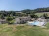 Rustico in vendita con giardino a Todi - 03, Affascinante Casale con Agriturismo, Piscina e Cen