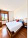 Appartamento in vendita con posto auto coperto a Milano - 10, Camera da letto classica luminosa con letto intagl