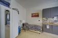 Appartamento monolocale in vendita ristrutturato a Torino - 09, 10 soggiorno.jpeg