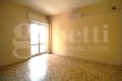 Appartamento in vendita da ristrutturare a Arzano - 09, camera da letto