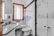 Villa in vendita con giardino a Bareggio in viale morandi 13/15 - 07, Bagno