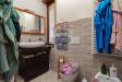 Appartamento in vendita con giardino a Rho in vicolo montello 8 - 10, Bagno