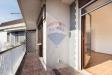 Appartamento in affitto con box a Milano in via degli ottoboni 16 - 07, Balcone
