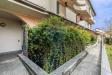 Appartamento bilocale in vendita con giardino a Rho in via taverna 20 - 05, Edificio all'aperto