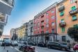 Appartamento in affitto a Milano in via longhi 11 - 02, Edificio all'aperto