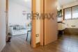 Appartamento in vendita con box a Vanzago in via sandro pertini 1/b - 10, Hall / corridoio