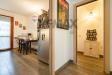 Appartamento in vendita con box a Vanzago in via sandro pertini 1/b - 09, Hall / corridoio