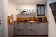 Appartamento bilocale in vendita con giardino a Colonno in via luigi civetta 4 - 08, Cucina