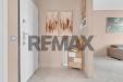 Appartamento in vendita con box a Rho in via alberto da giussano 5 - 02, Hall / corridoio