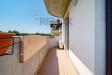 Appartamento in vendita con box a Vanzago in via falcone 24 - 09, Balcone