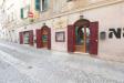Locale commerciale in affitto a Sassari in via mercato 16 - centro storico - 02
