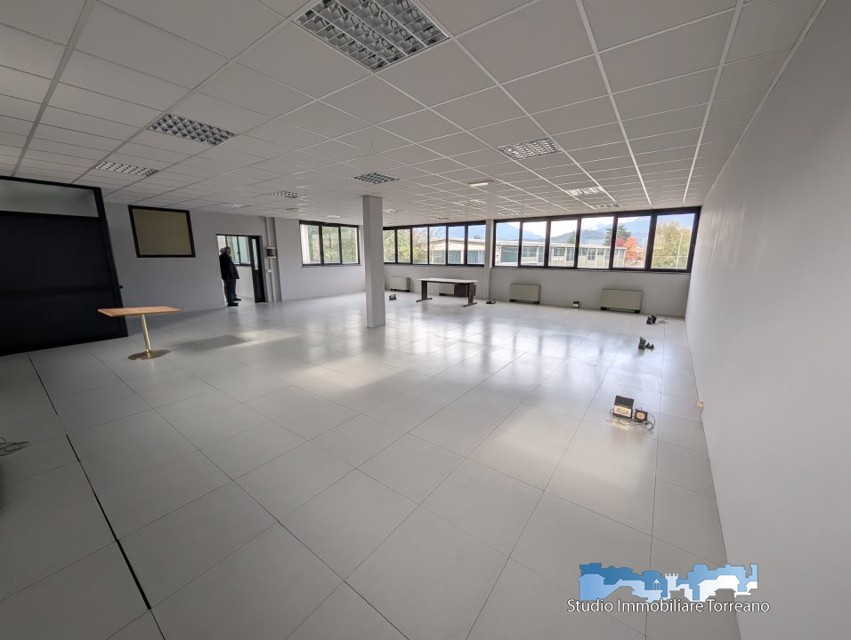 Ufficio in affitto a Ivrea