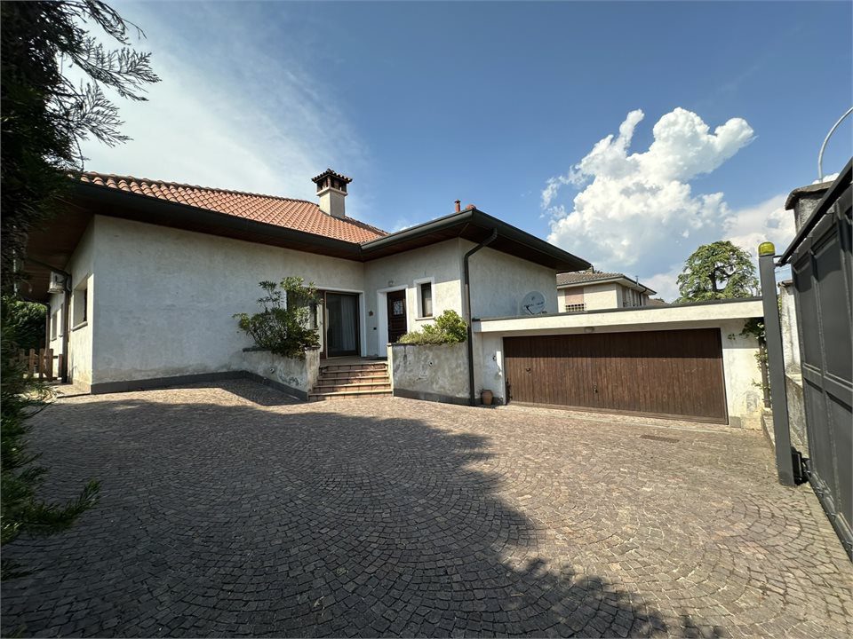 Villa in vendita a Parabiago