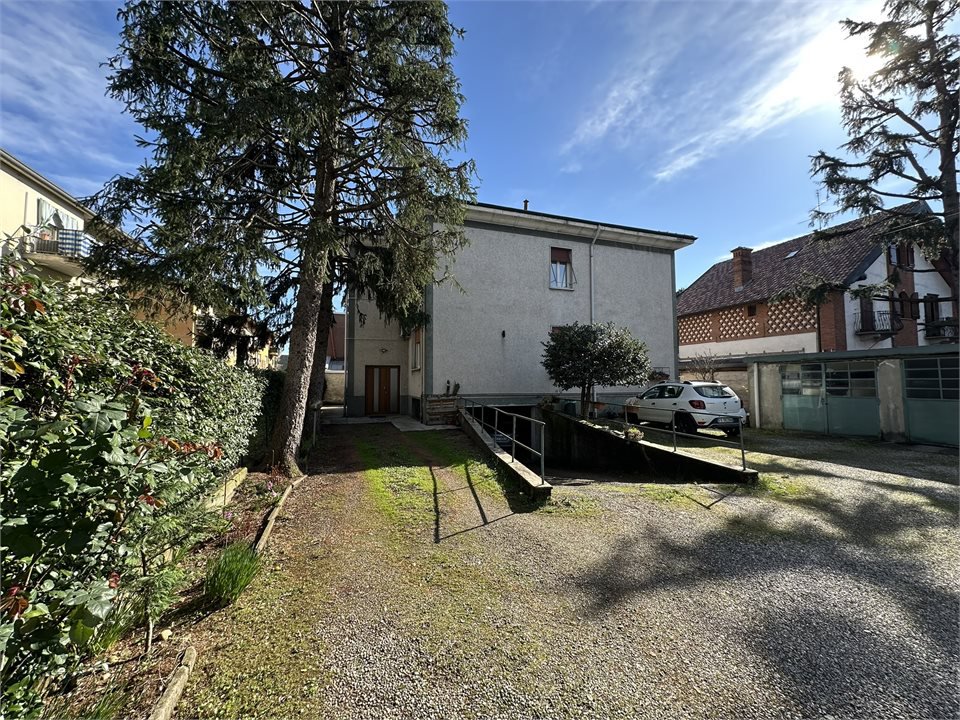 Trilocale in vendita a Legnano