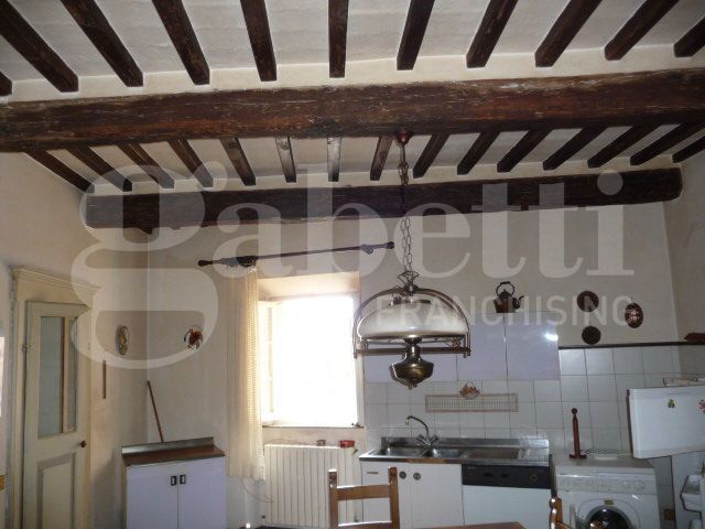 Casa indipendente con giardino a Sassetta