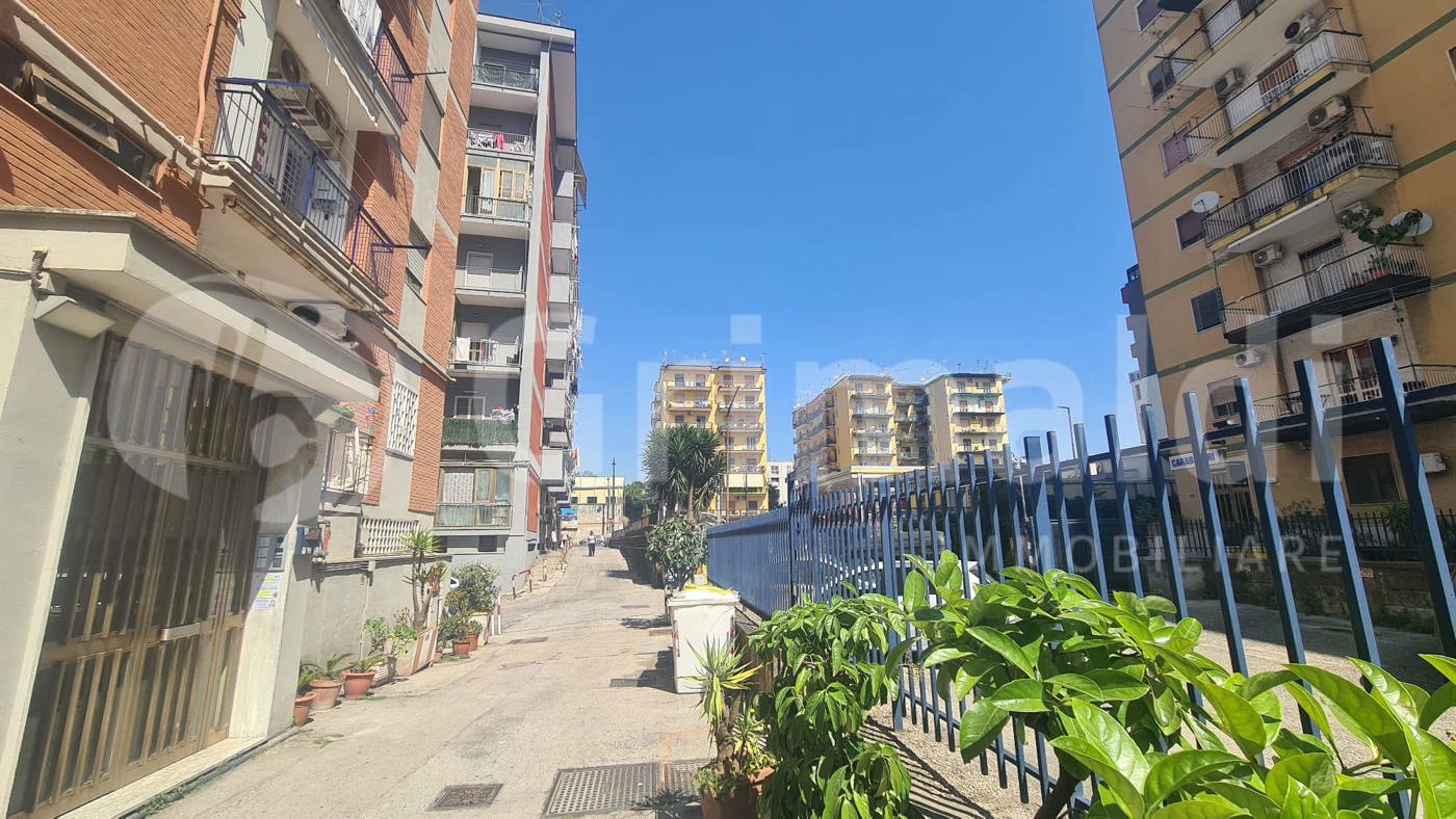 Trilocale in affitto a Napoli