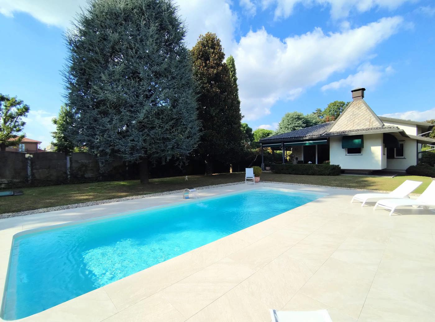 Villa Bifamiliare con giardino a Arluno