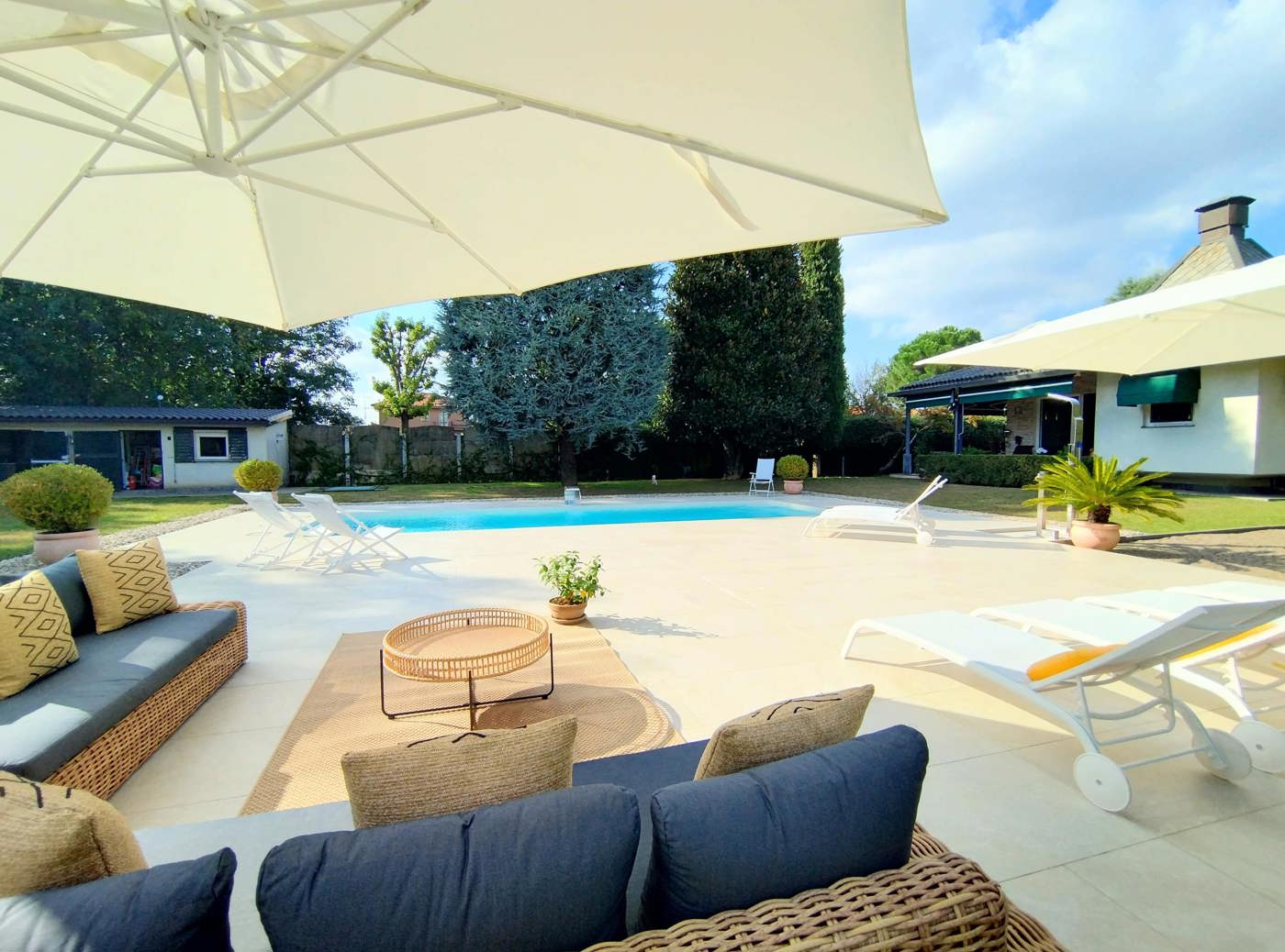 Villa Bifamiliare con giardino a Arluno