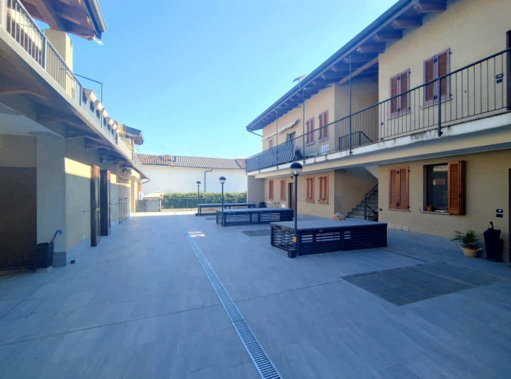 Bilocale con box a Corbetta