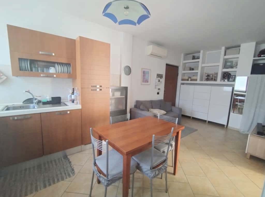 Bilocale con box a Corbetta