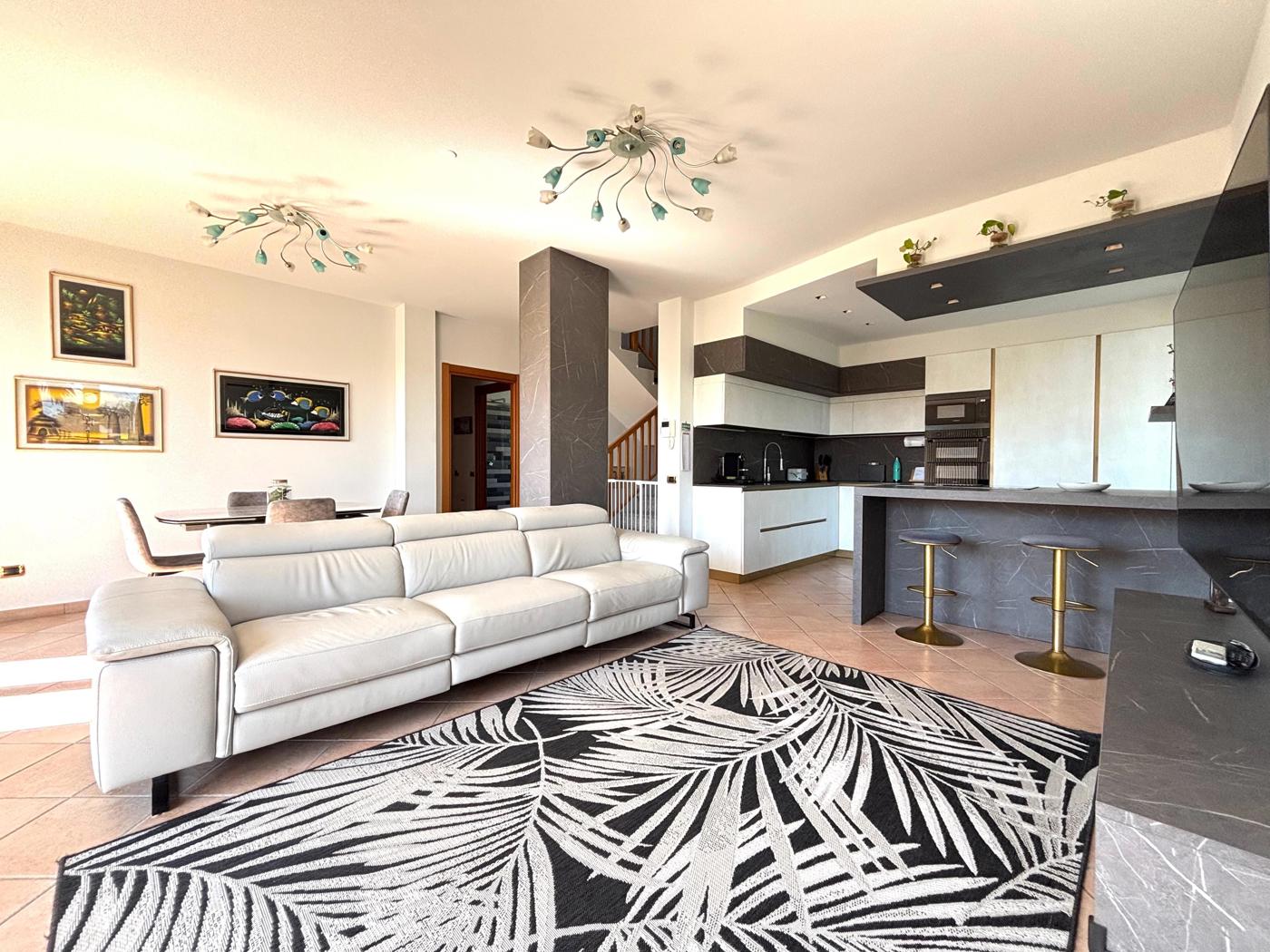 Villa con giardino a Sedriano