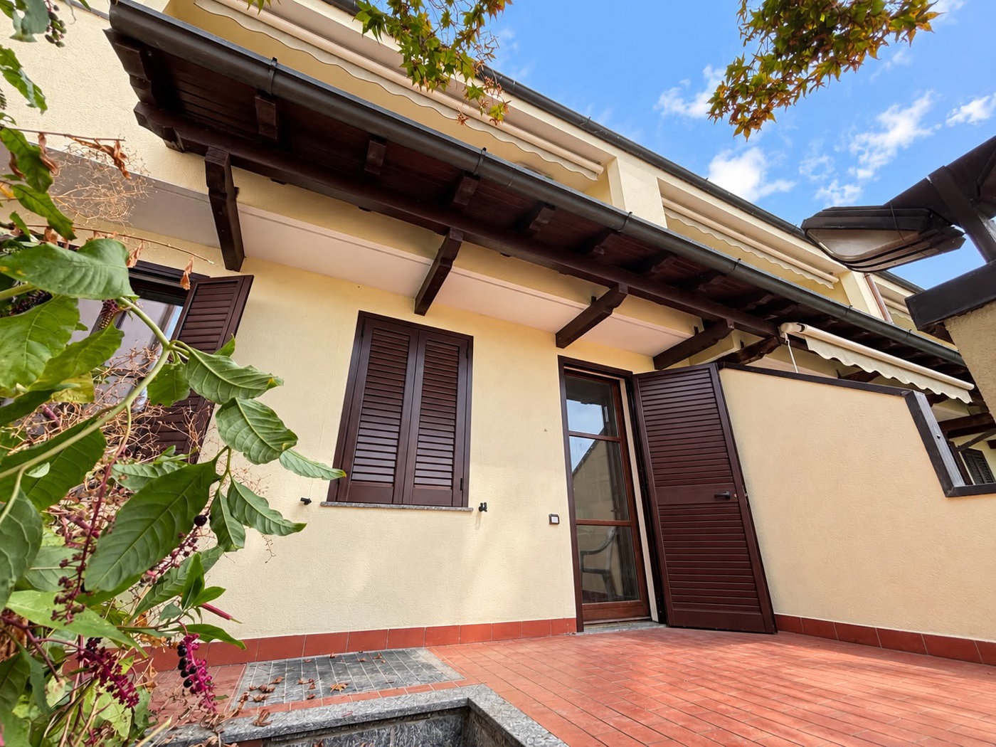 Villa con giardino a Corbetta