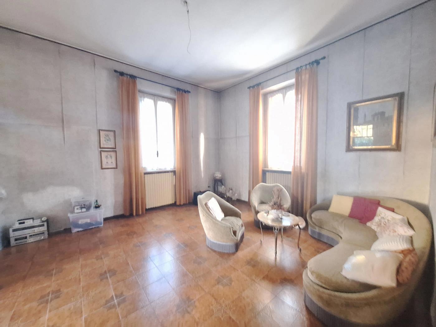 Villa da ristrutturare a Marcallo con Casone