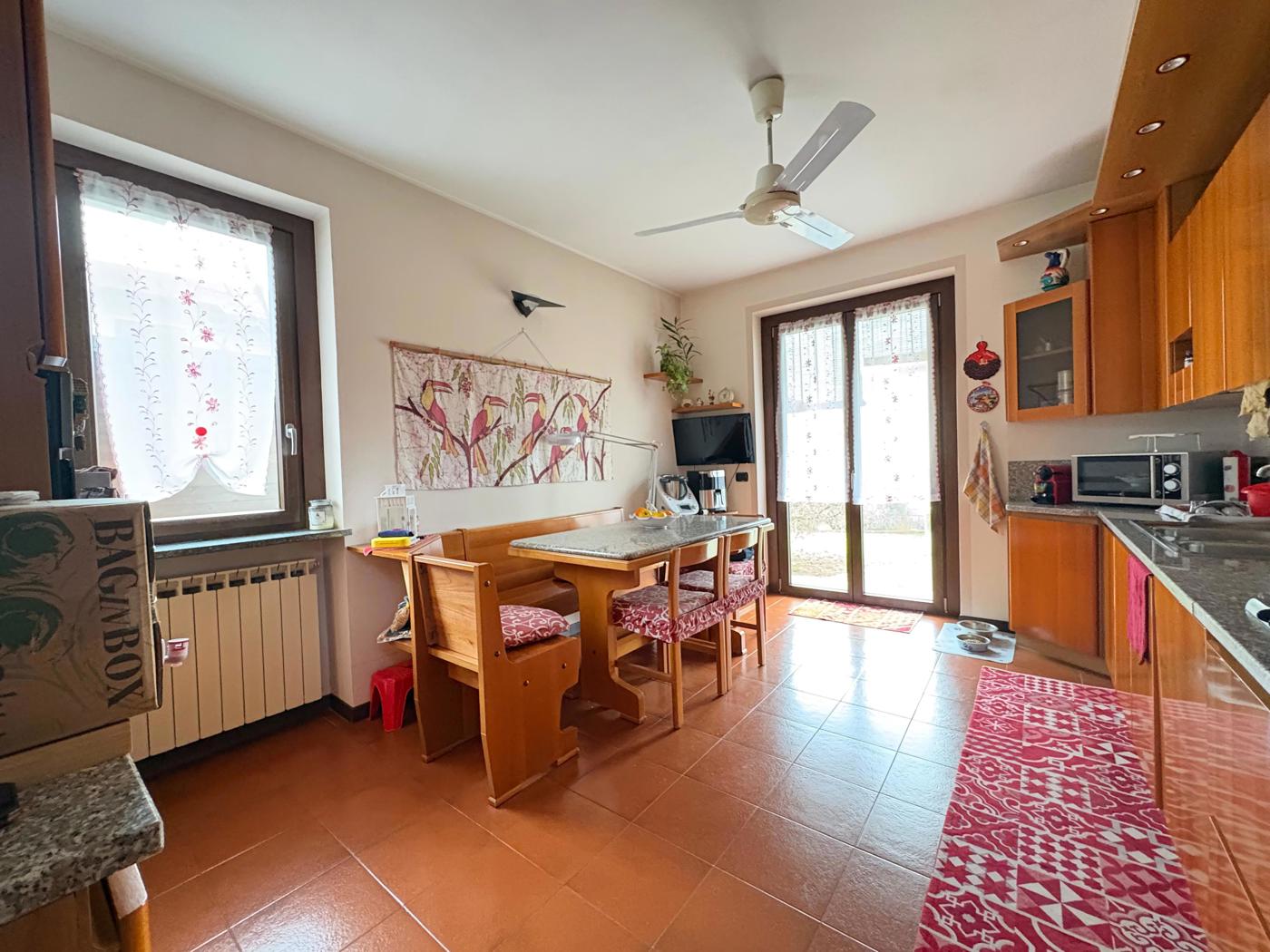 Villa con giardino a Robecco sul Naviglio