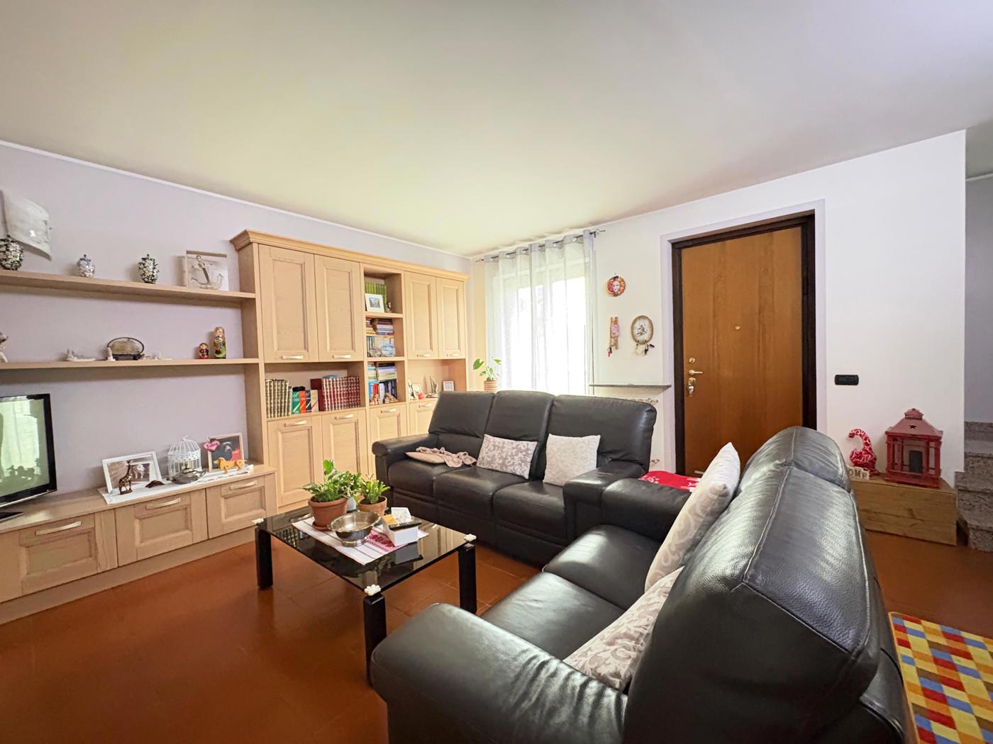 Villa con giardino a Robecco sul Naviglio