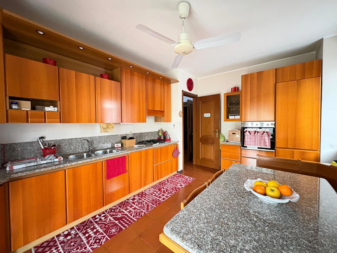 Villa con giardino a Robecco sul Naviglio