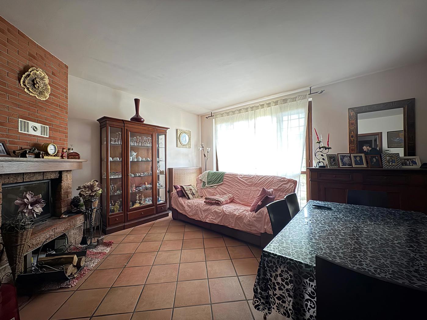 Villa con giardino a Robecco sul Naviglio