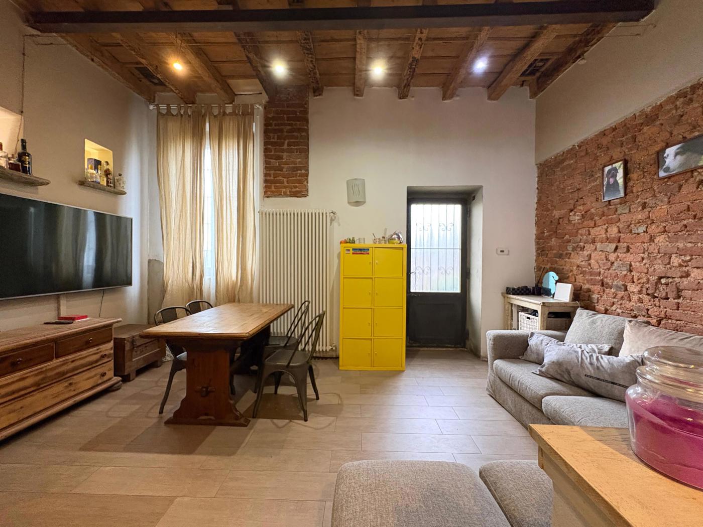 Villa con giardino a Robecco sul Naviglio