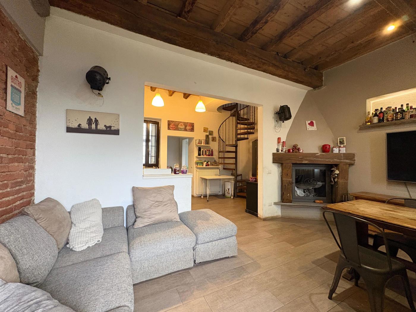 Villa con giardino a Robecco sul Naviglio