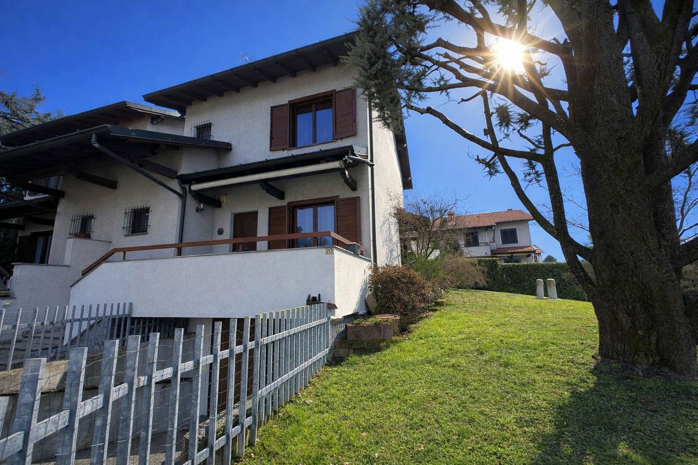 Villa con giardino a Robecco sul Naviglio
