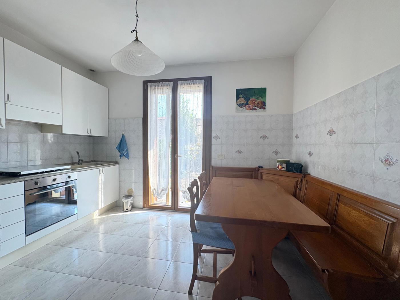 Villa con giardino a Robecco sul Naviglio