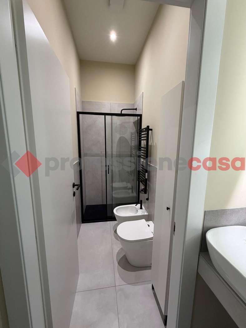 Bilocale arredato in affitto a Milano