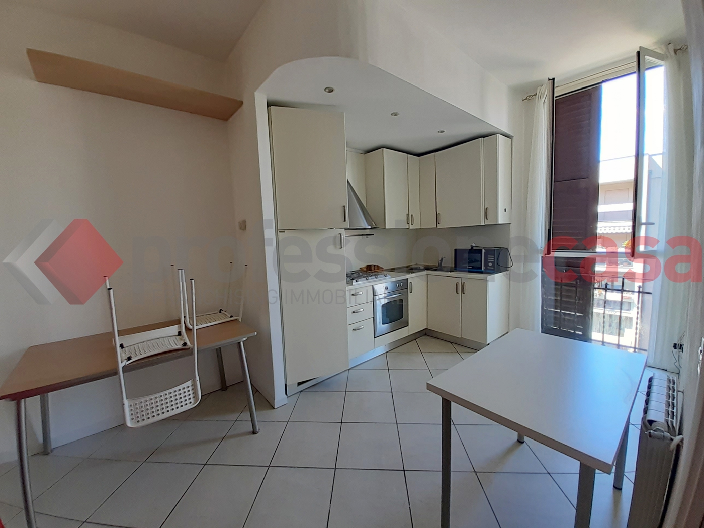 Monolocale arredato in affitto a Milano