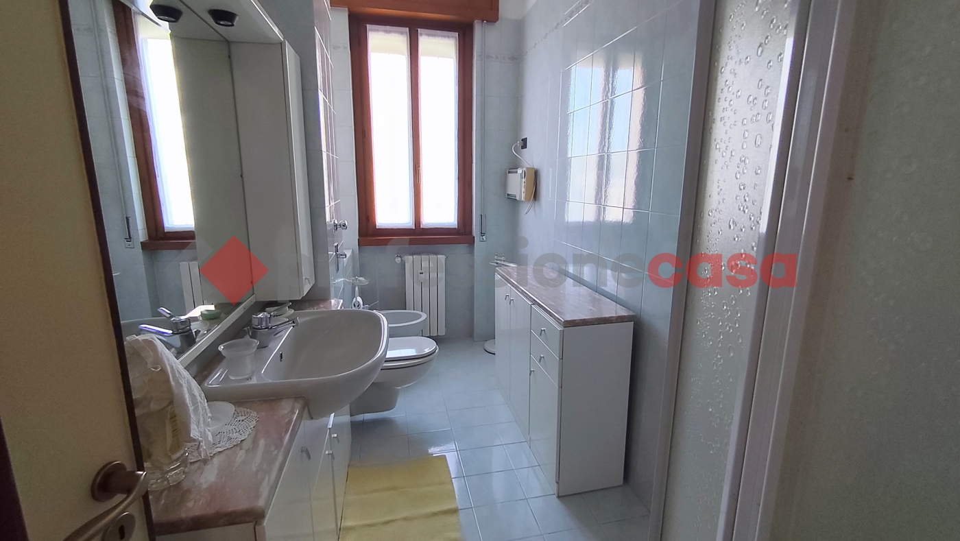 Quadrilocale arredato in affitto a Milano