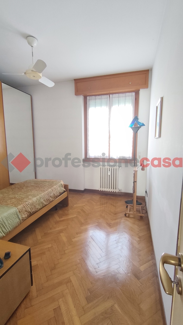 Quadrilocale arredato in affitto a Milano