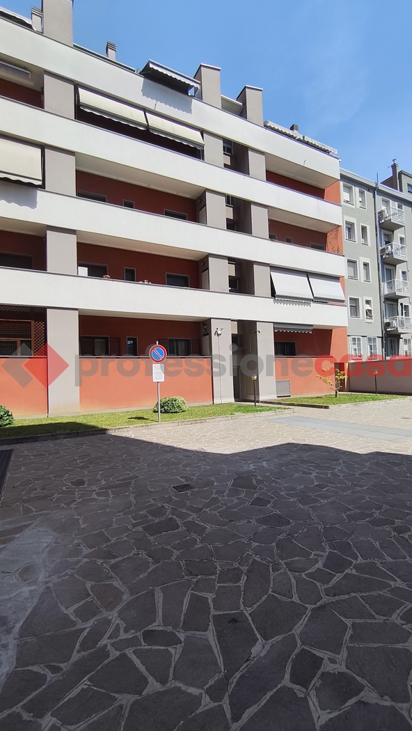 Bilocale arredato in affitto a Milano
