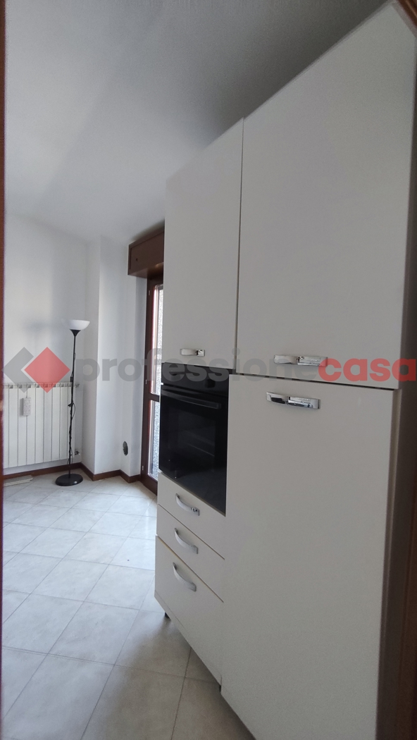 Bilocale arredato in affitto a Milano